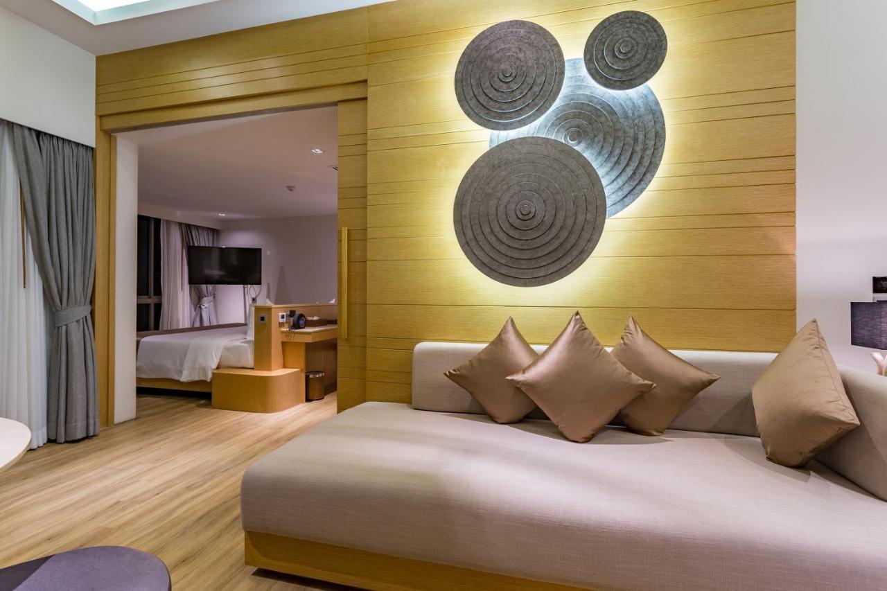 Crest & Pool - Sha Extra Resort