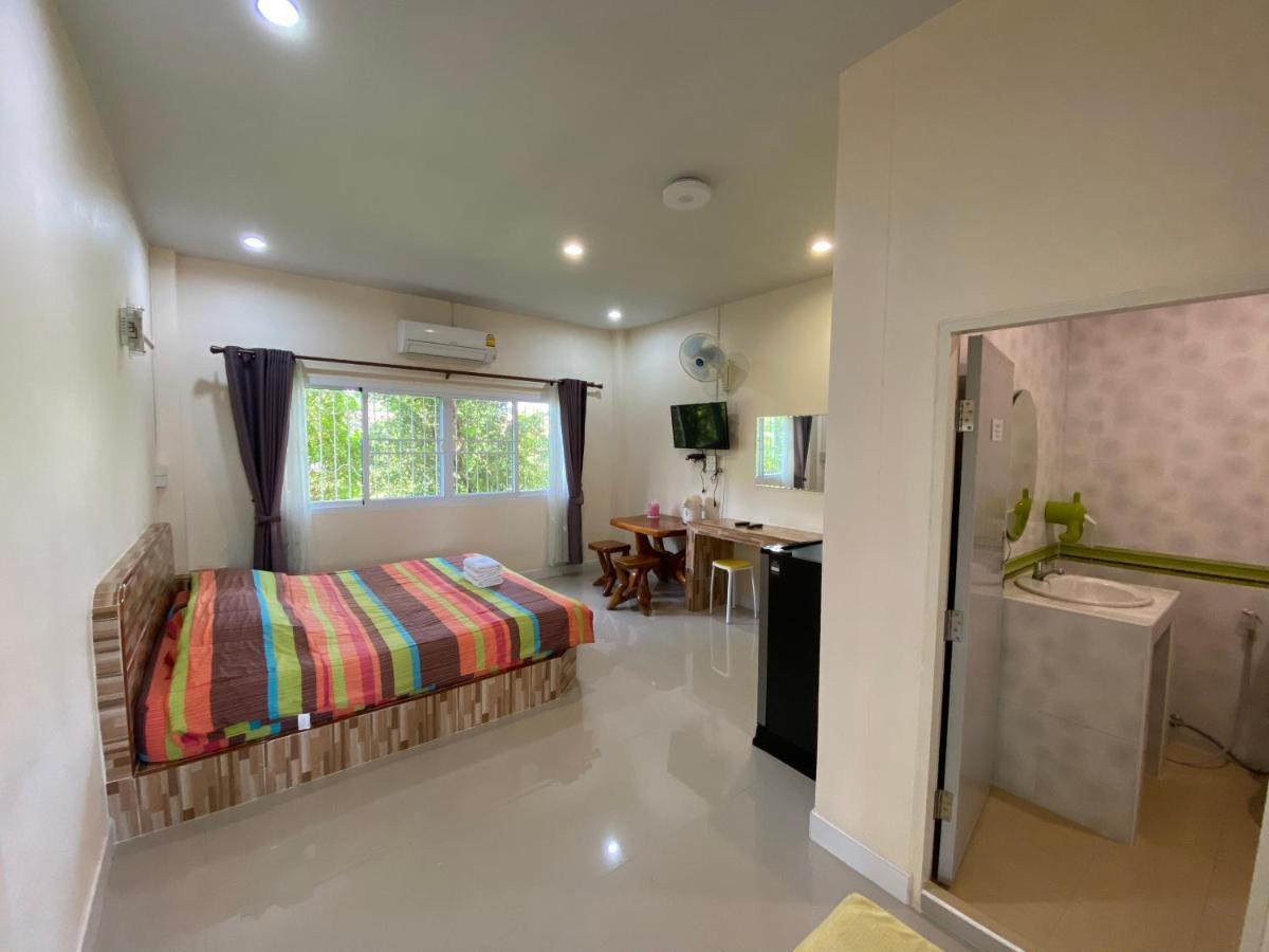 Baan Suan Palm 2* Uttaradit
