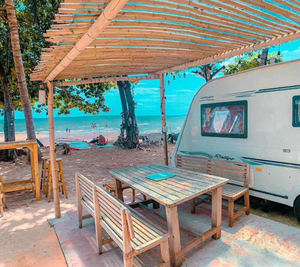 House Camp Hotel 3*