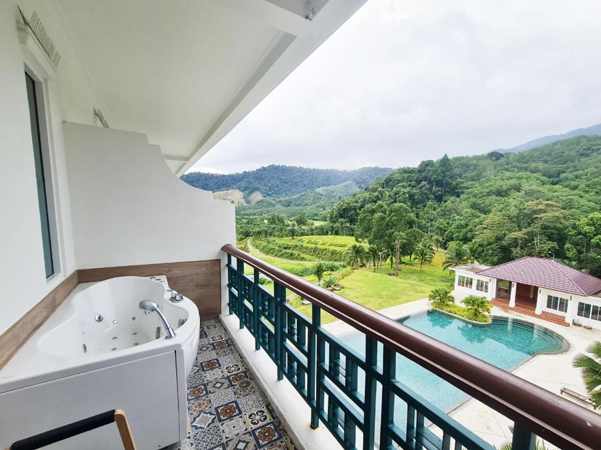 Resort Katathong Golf &
