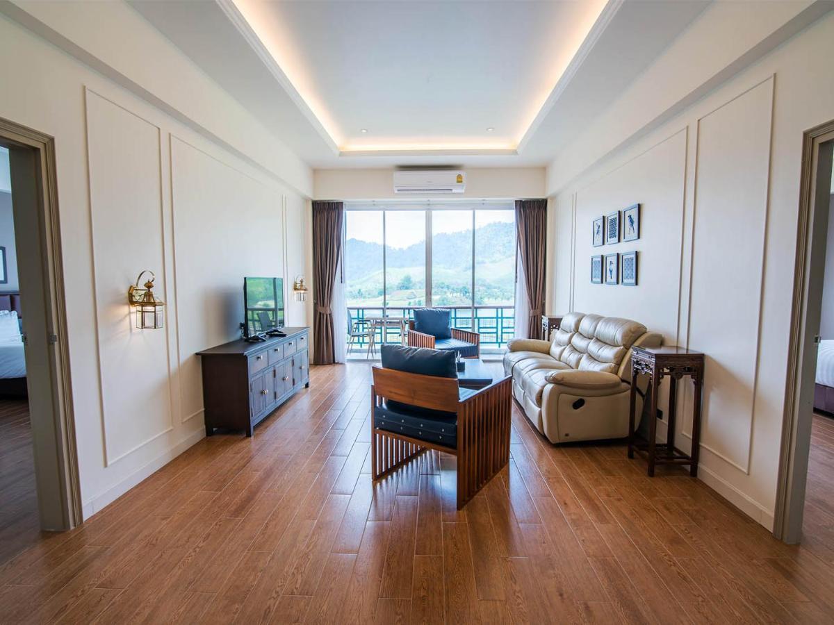 Resort Katathong Golf & 4*