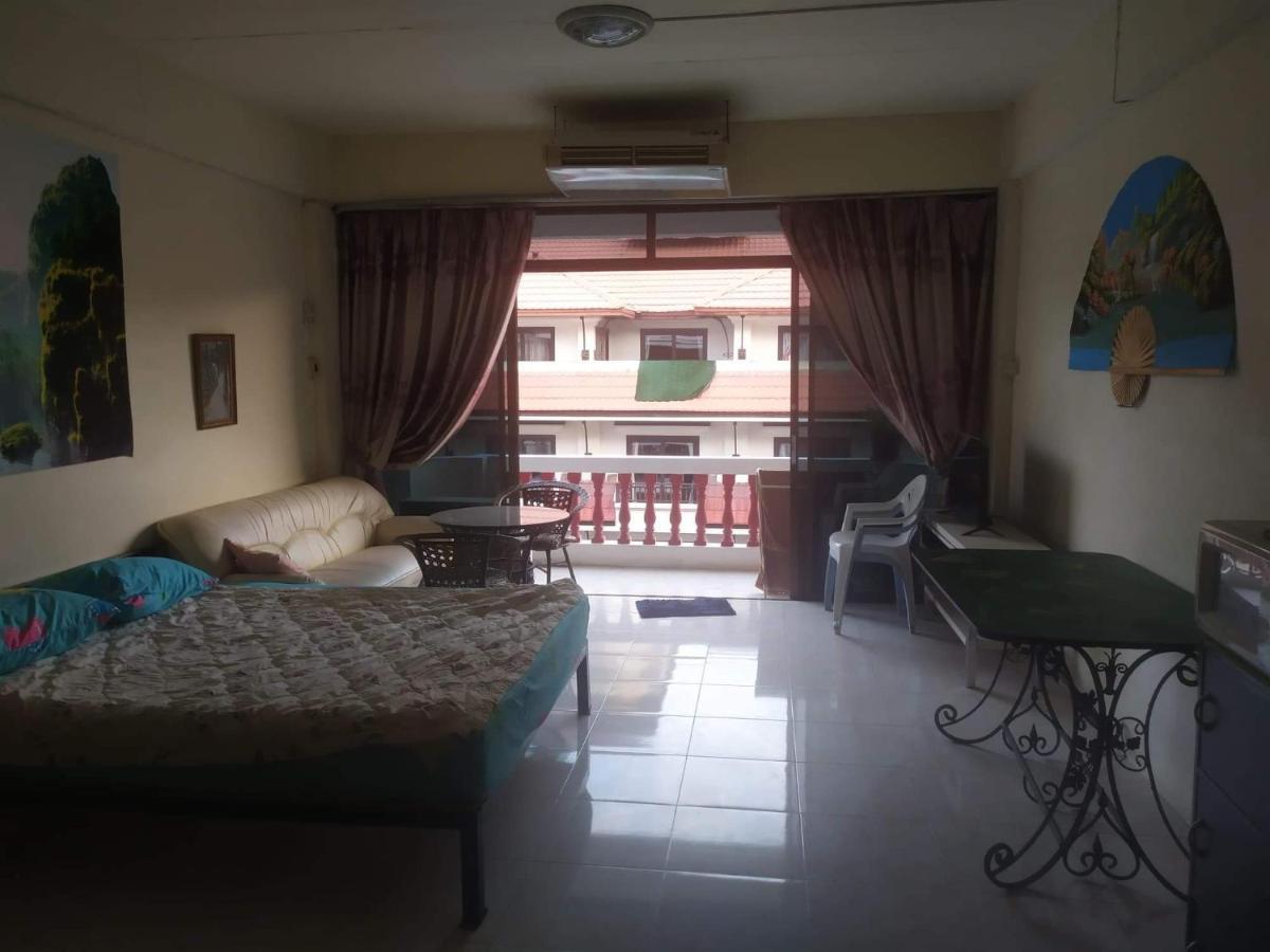Artem's Guest house 3*