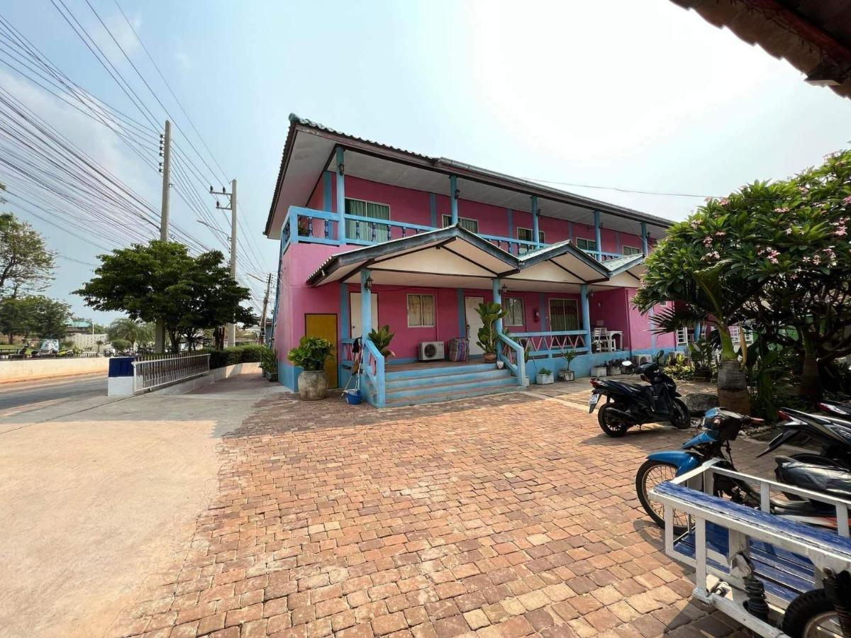 Resort Phuttharaksa Ko Lan