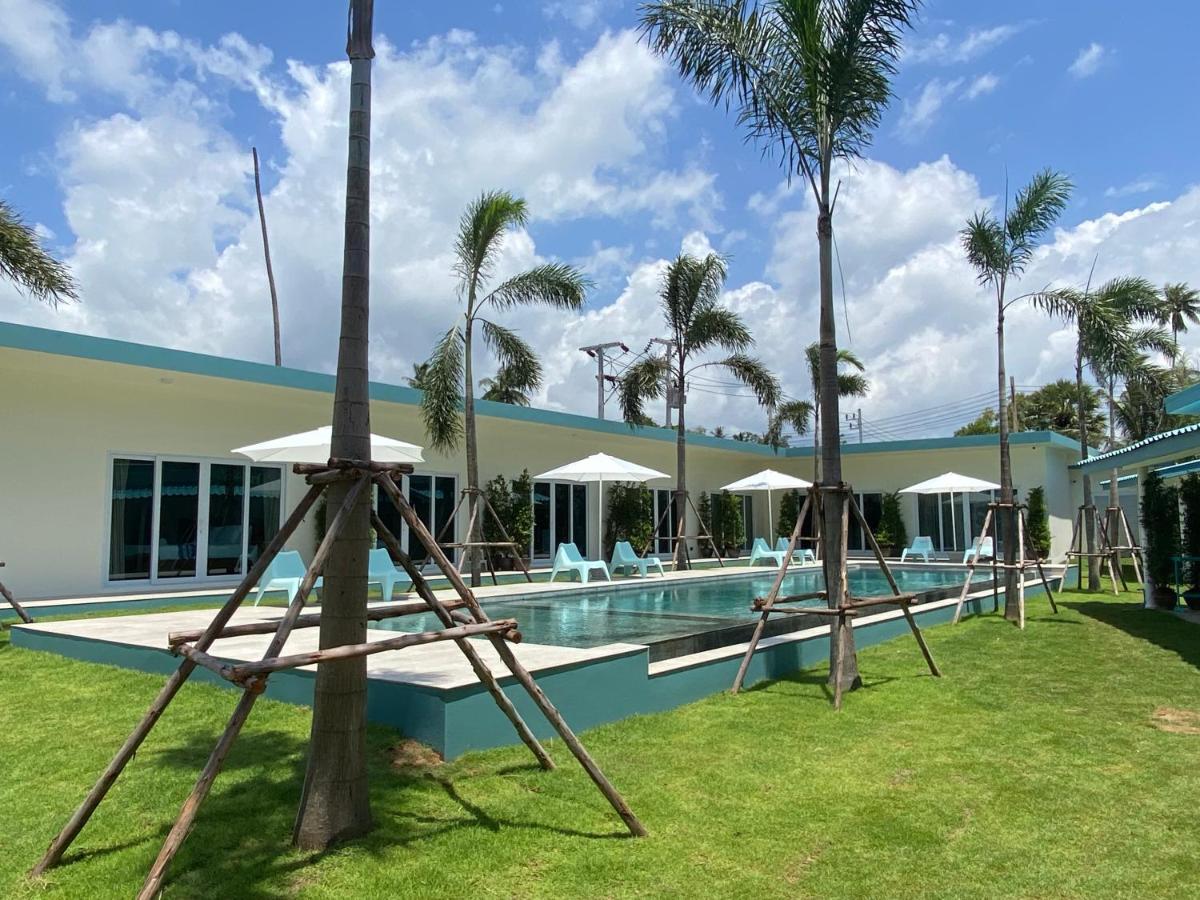 Resort Le Petit Saint Tropez Khanom