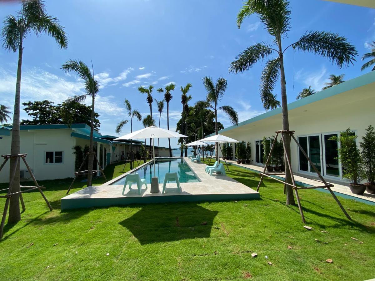 Le Petit Saint Tropez Khanom