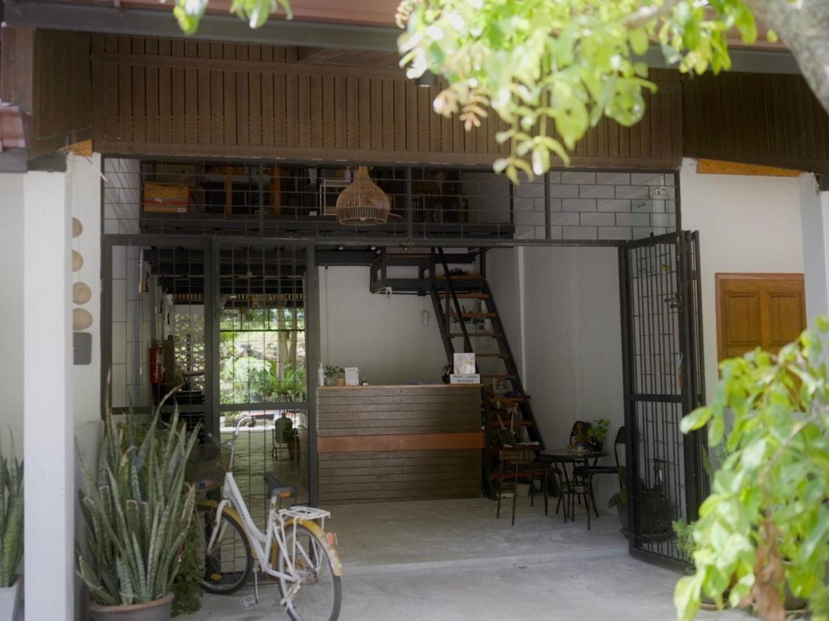 Simple House - *