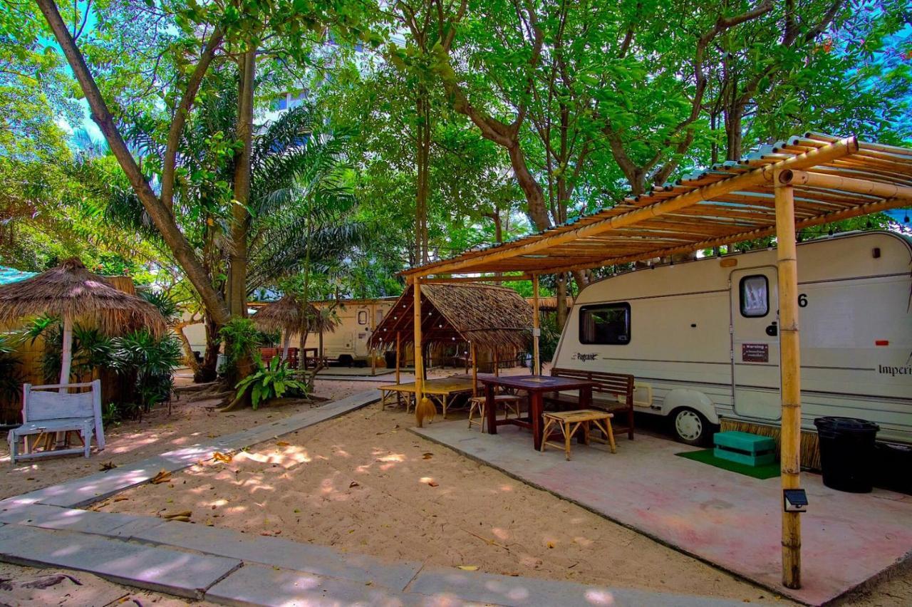House Camp Hotel 3*