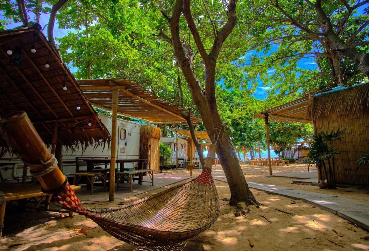 House Camp Hotel