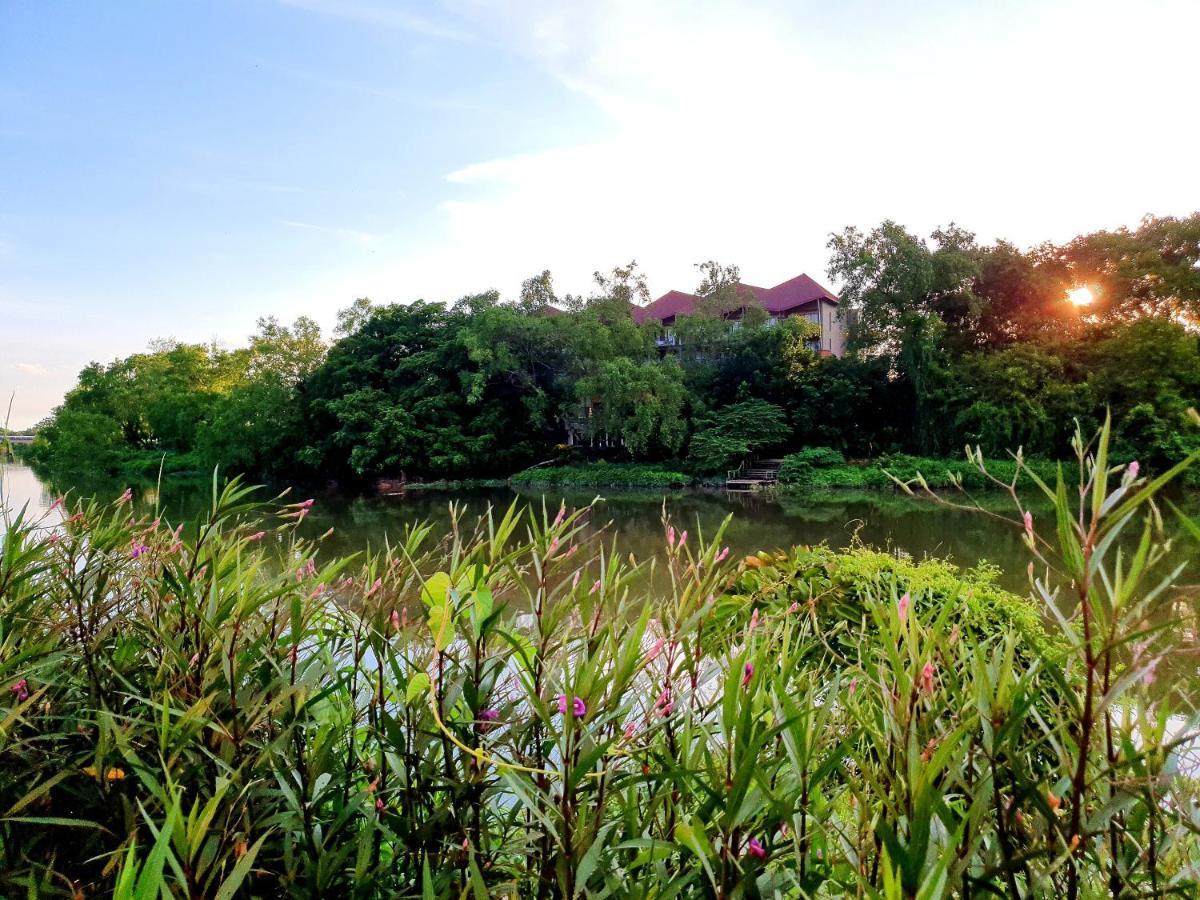 Usabai Riverside Boutique 3*