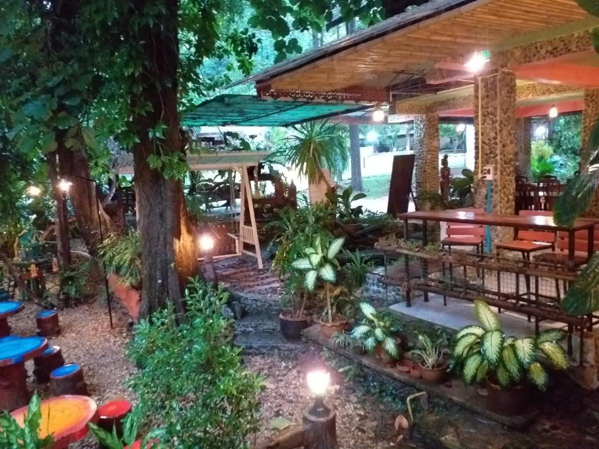 Resort Tree Tops River Huts