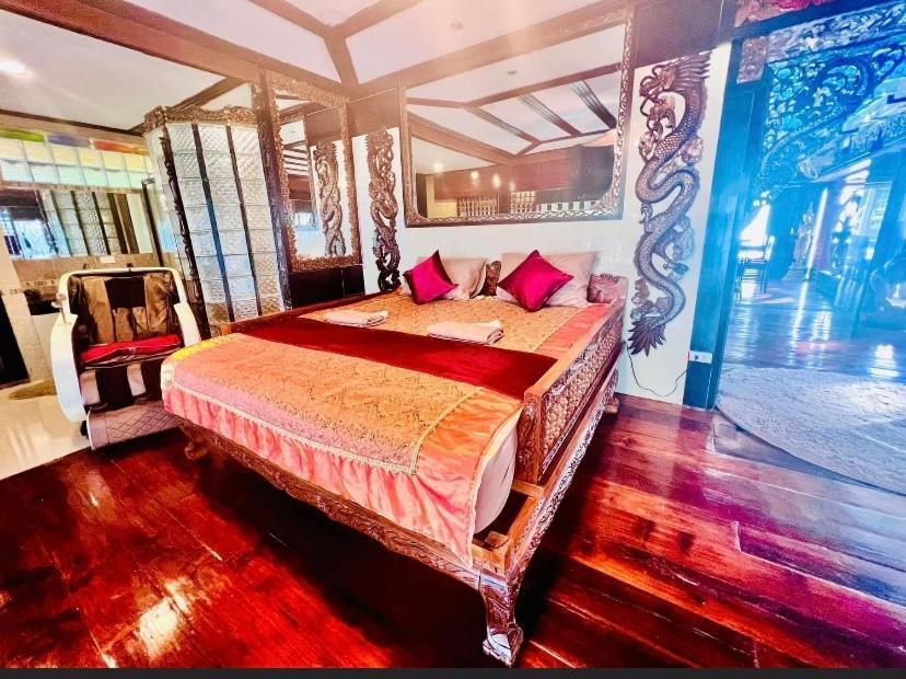 Crystal Sea Villa *