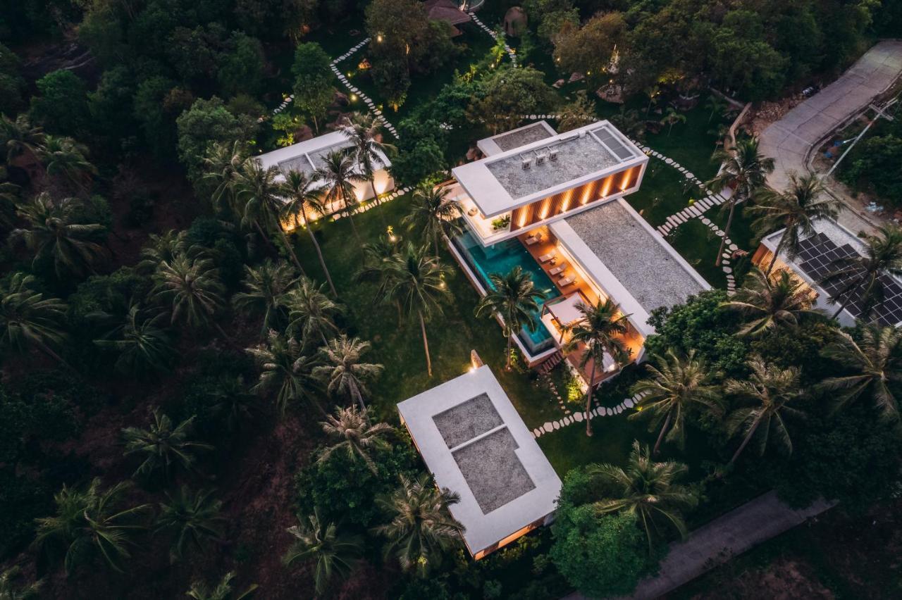Anaia Villa *