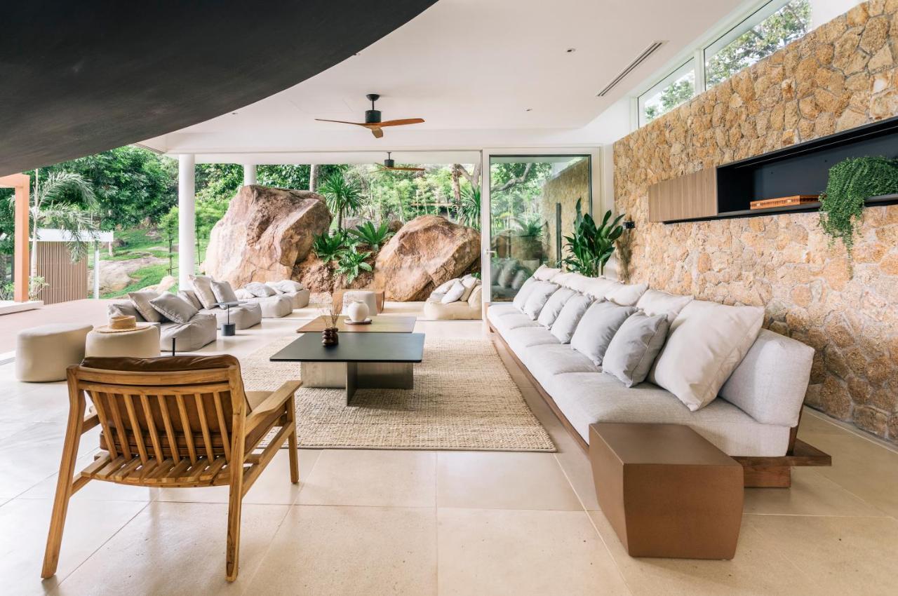 Anaia Villa *