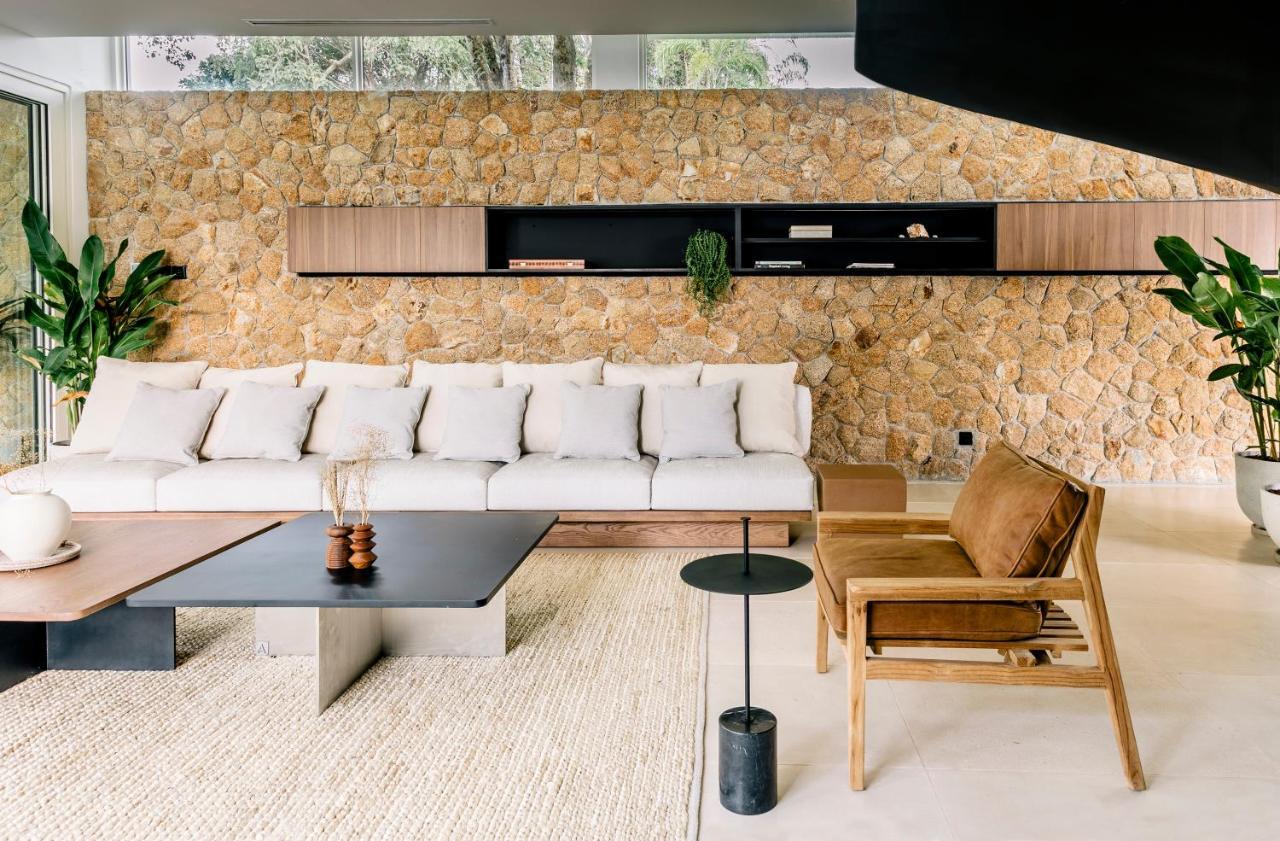 Anaia Villa