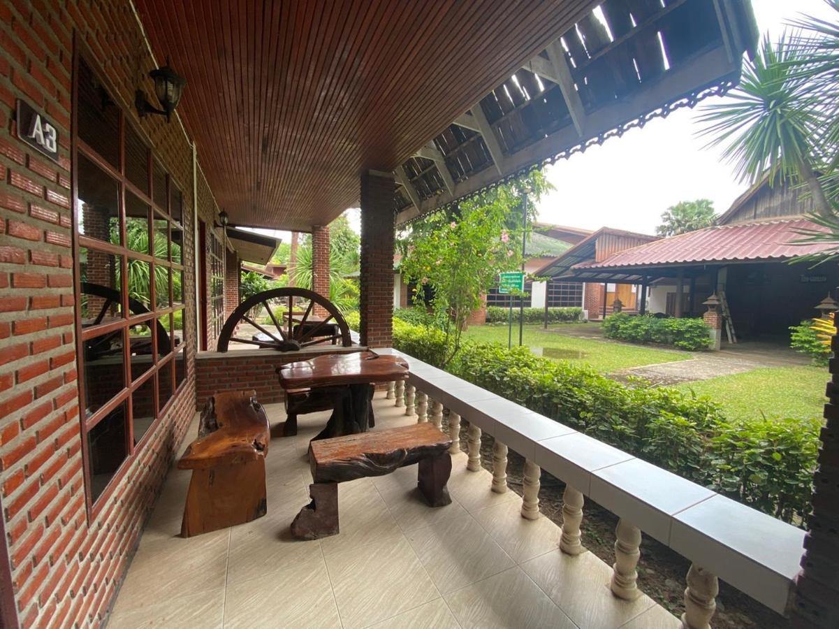 Hill Hotel Chiang Khan
