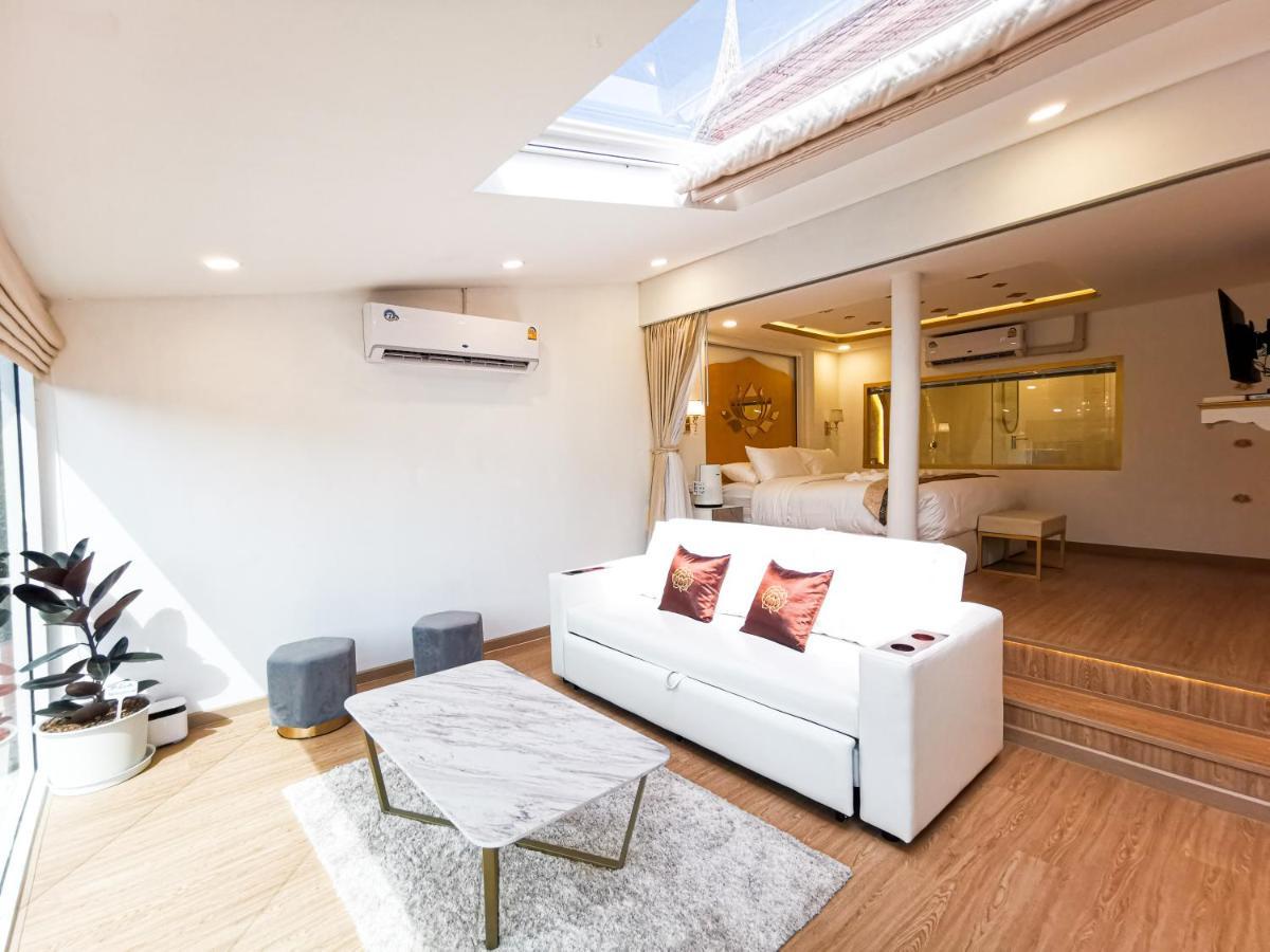 Homestay One Dhatu Premium *