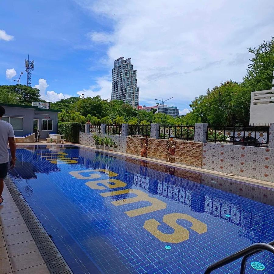 Trio Gems Condo, Pattaya Thailand Apartment