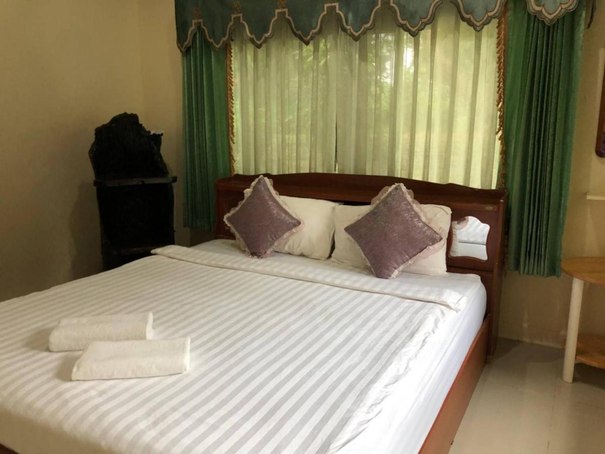 Saiyok River House Sai Yok