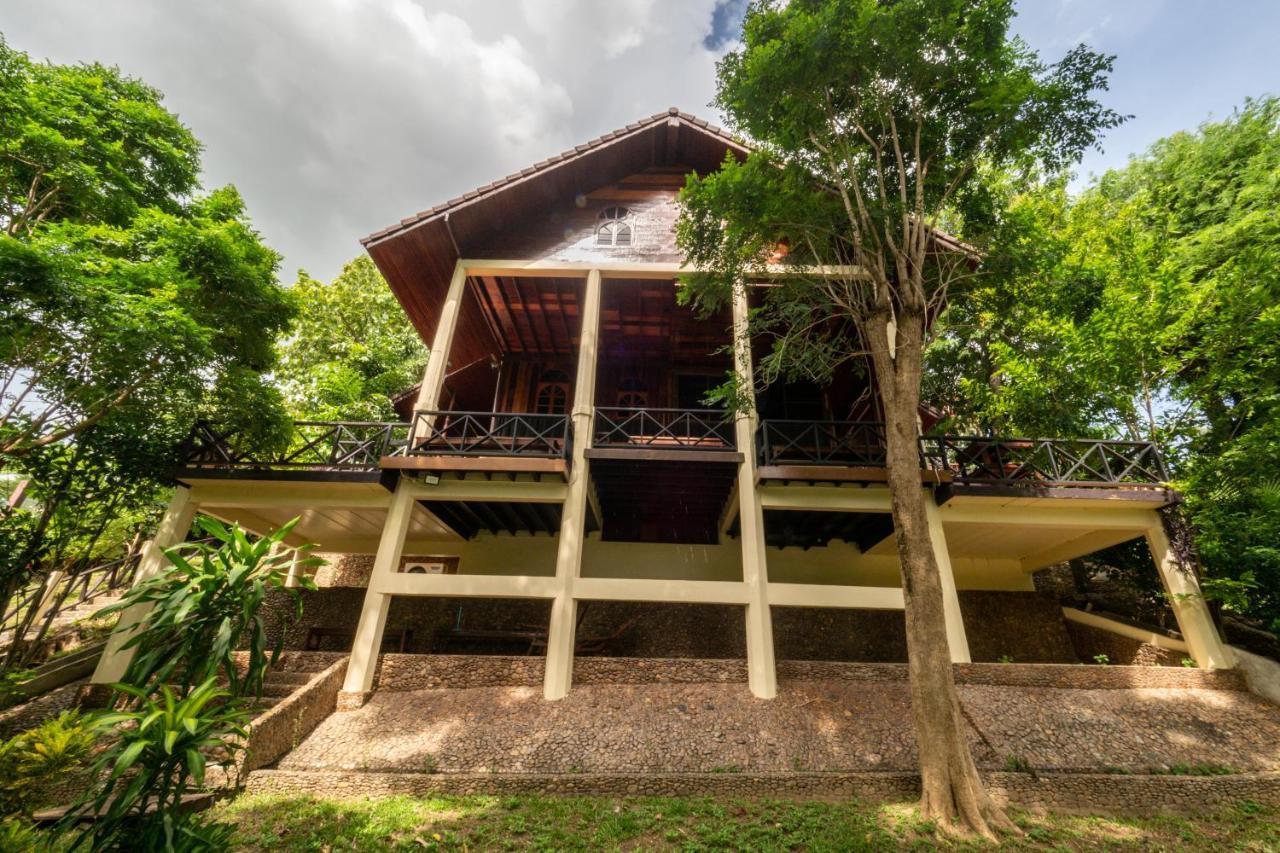Ratmanee House