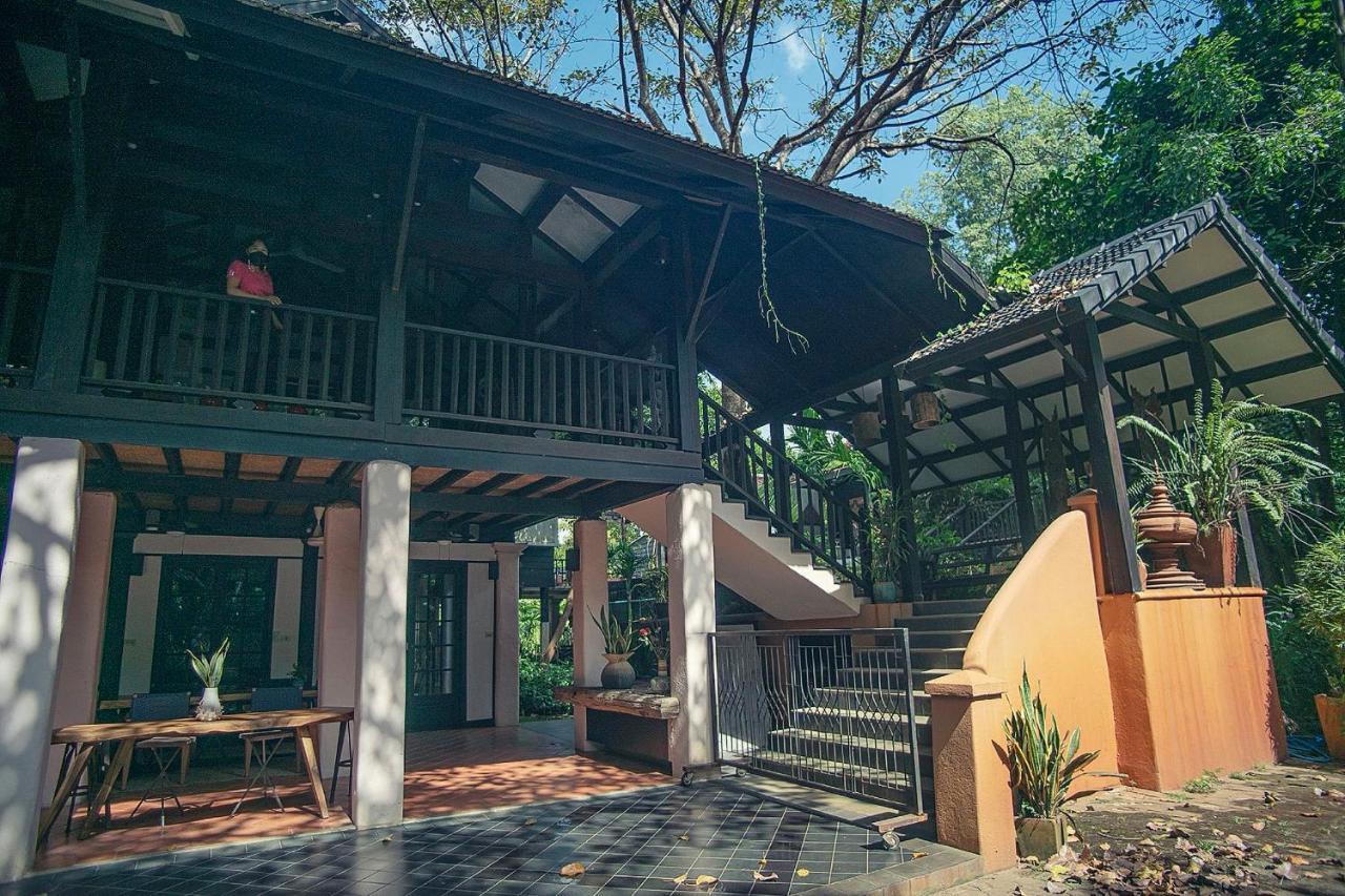 Resort Baan Suan เฮือนพักบ้านสวน