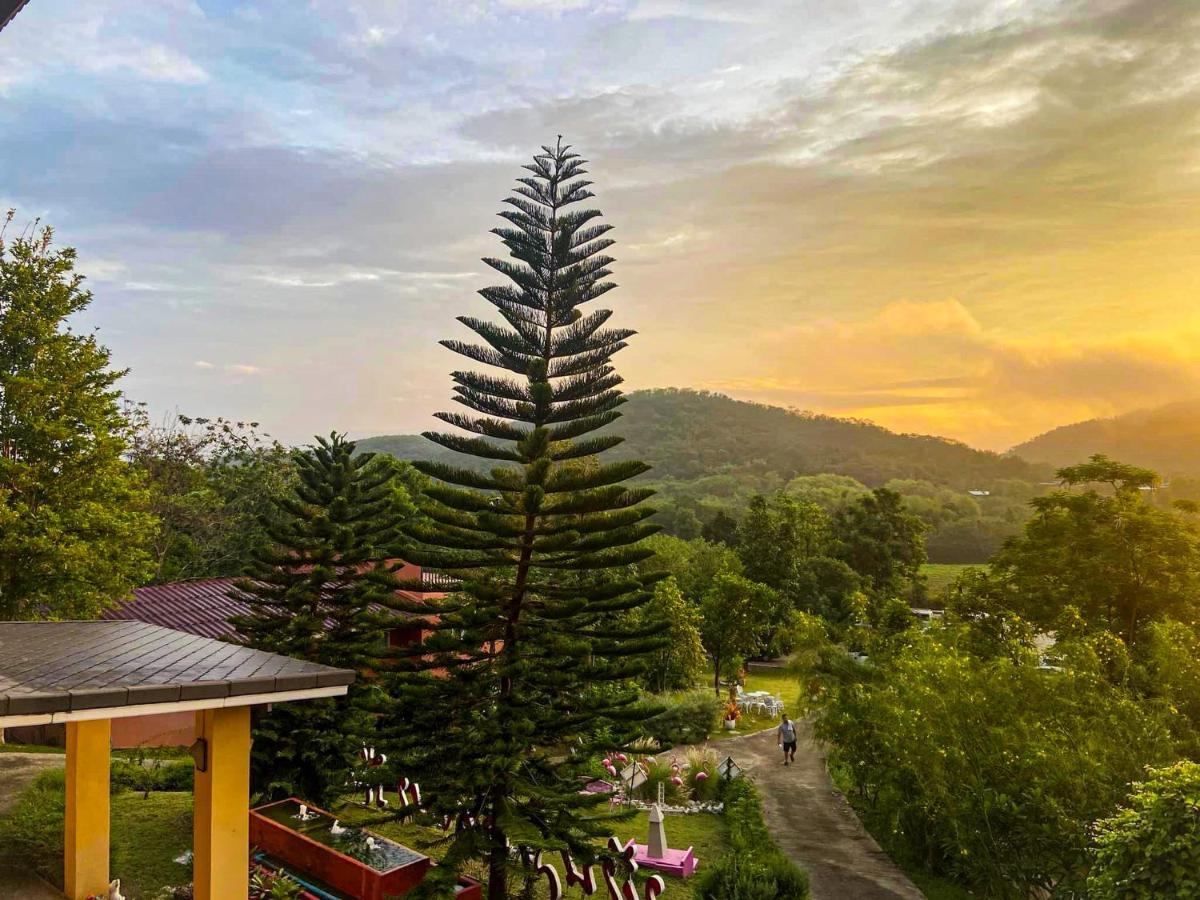 Baan Suan Rojjana Resort