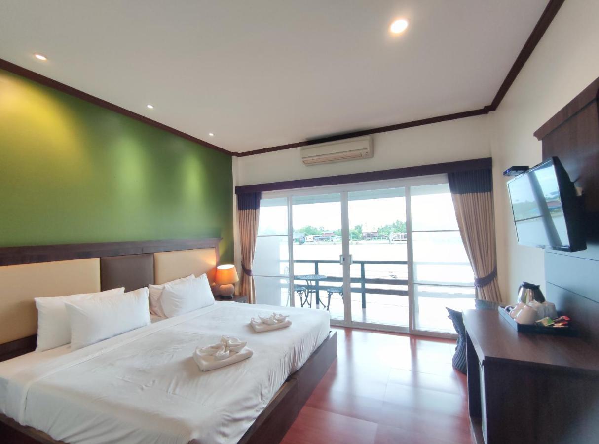 Baantip Suantong Amphawa