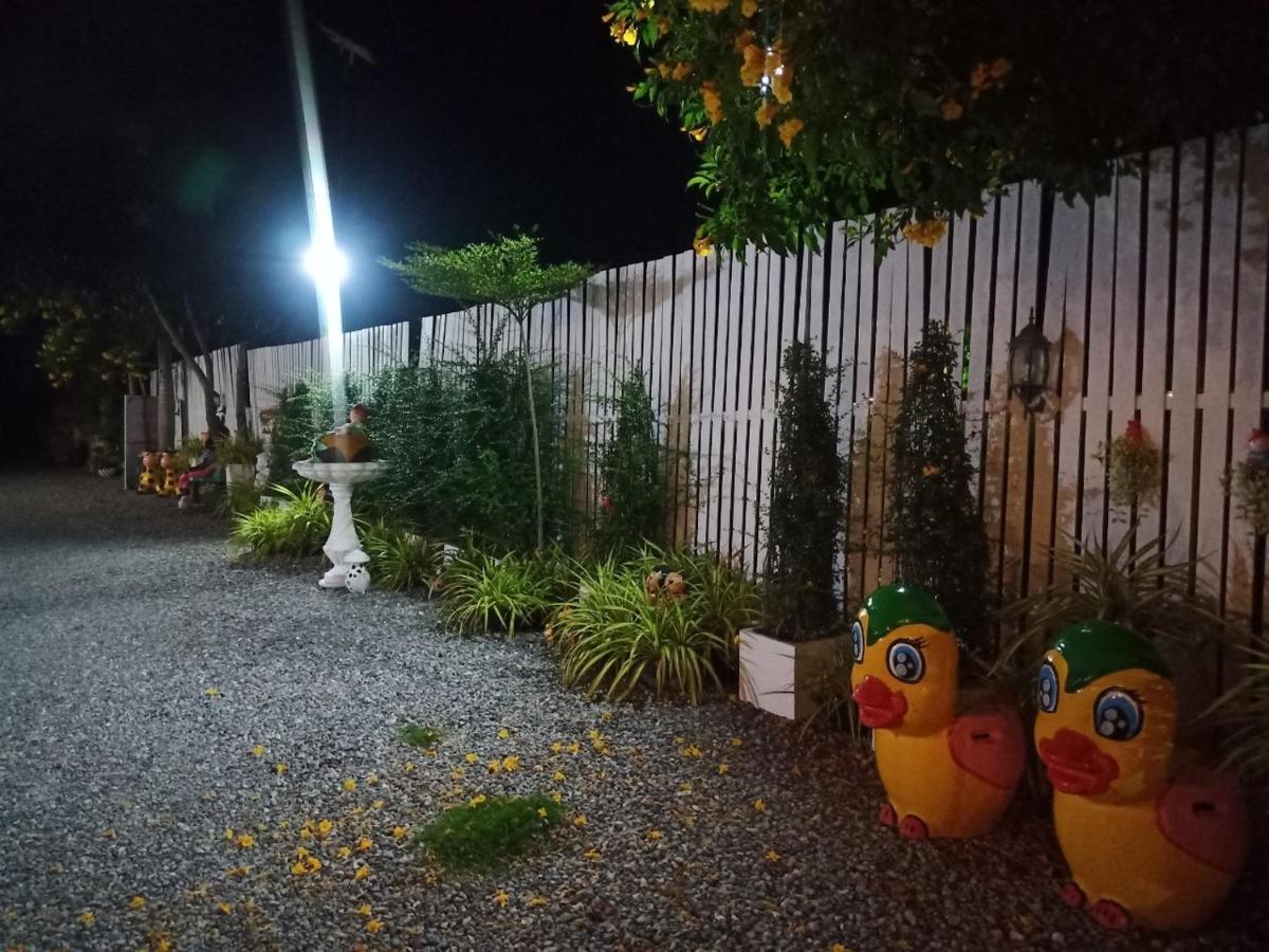 Saan Rak Resort *