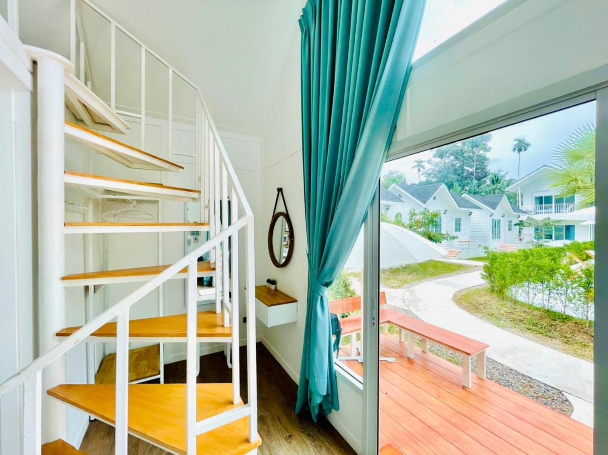Thirty Tree Garden House