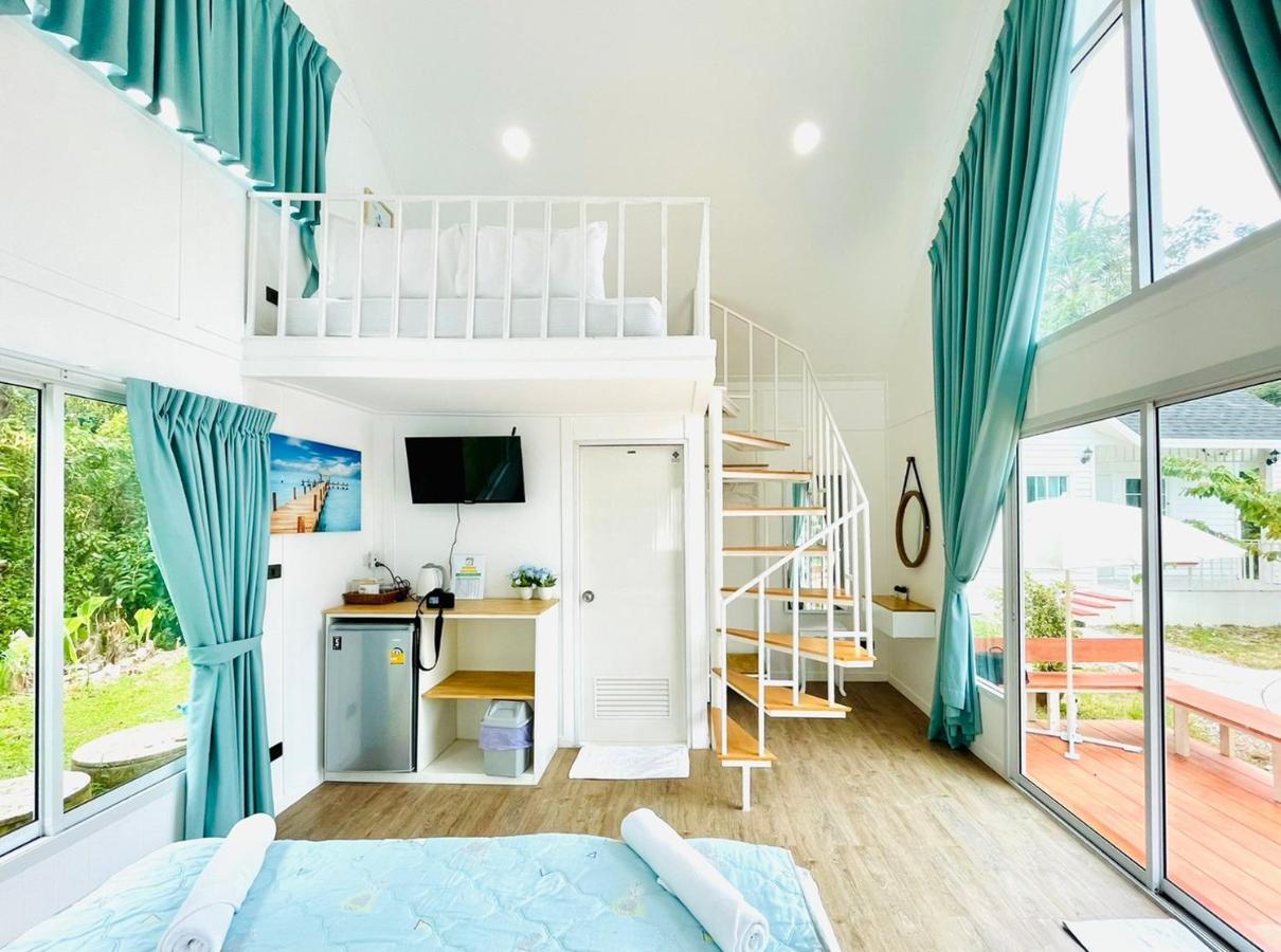 Thirty Tree Garden House Hostel *