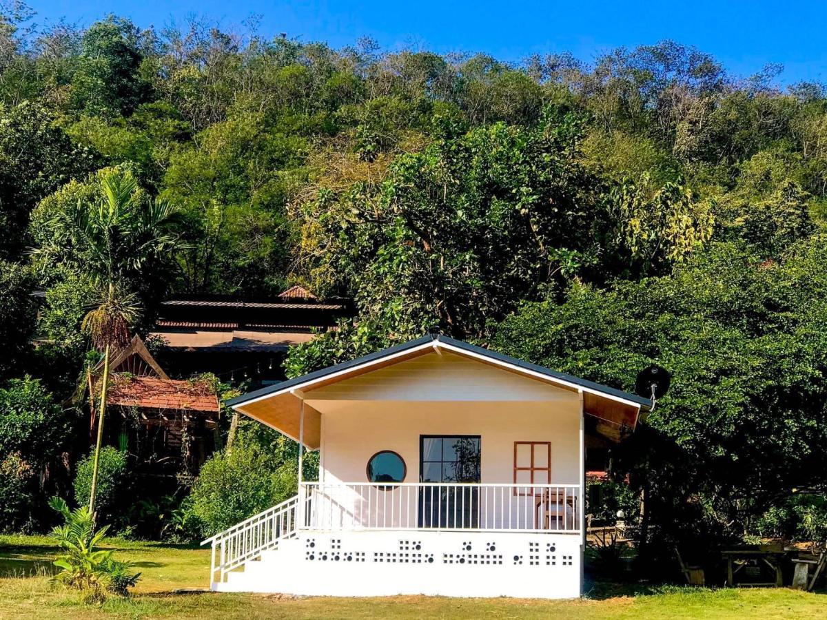 Baan Suan Rojjana Muak Lek