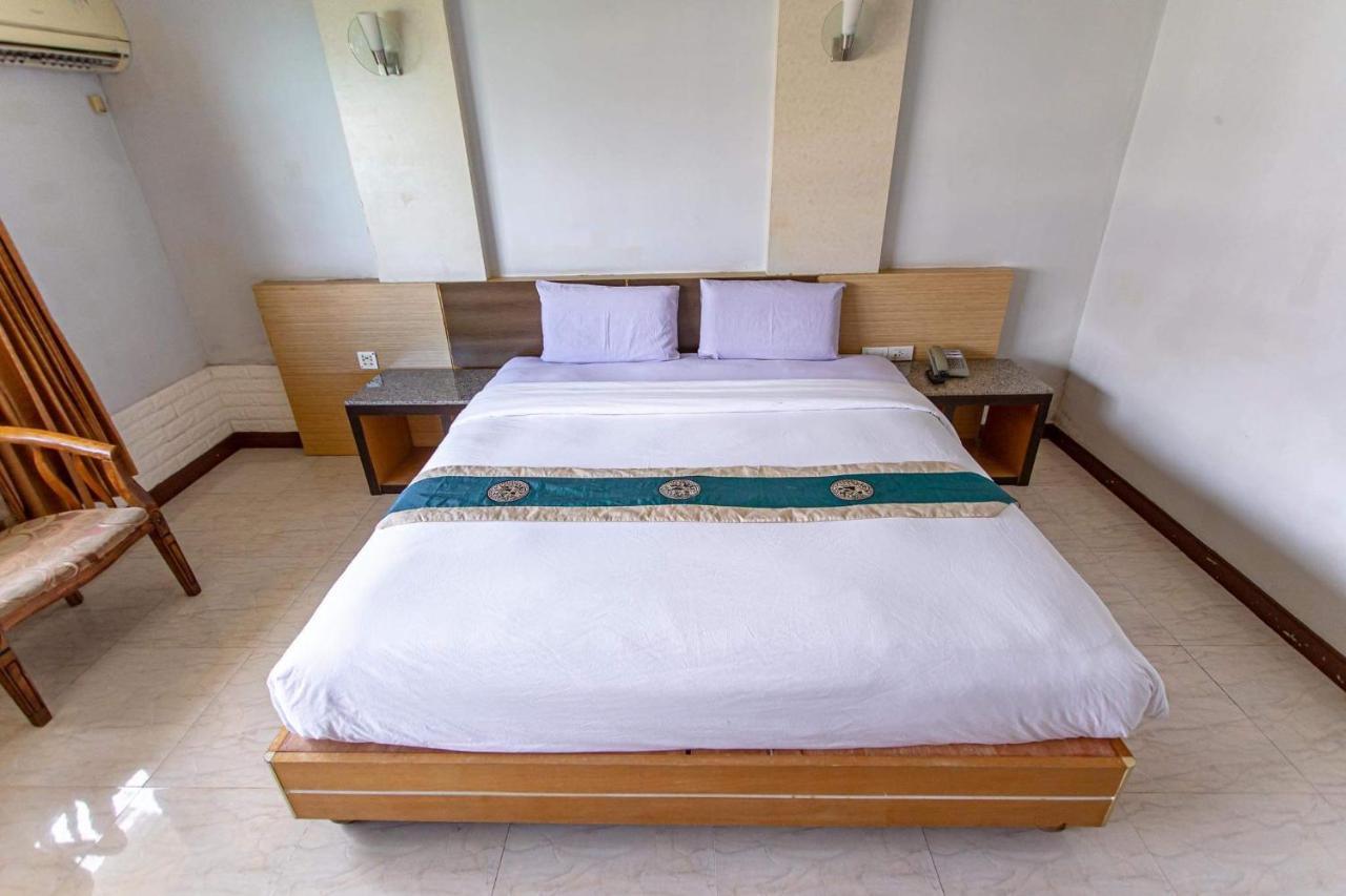 Hotel Satit Grand View 3*