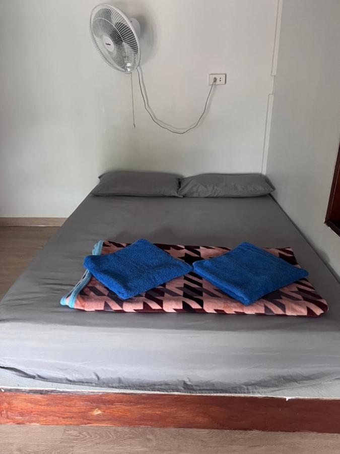 Pyramid Bungalow Campsite Ban Laem Sai