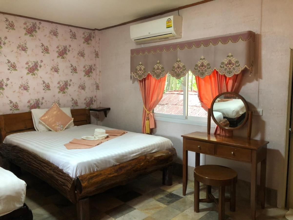 Saiyok River House 3* Sai Yok