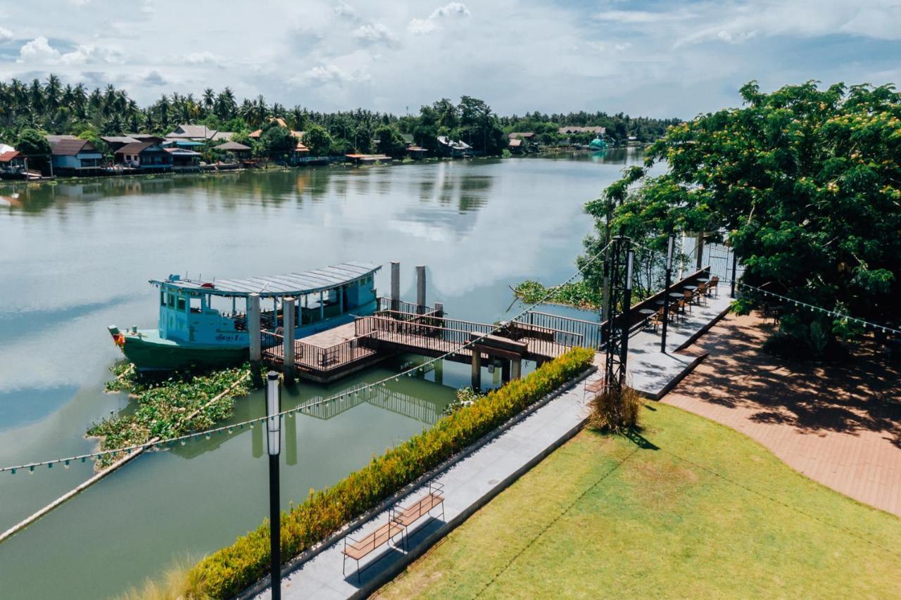 Na Tree Tara Riverside Damnoensaduak 4* Amphawa