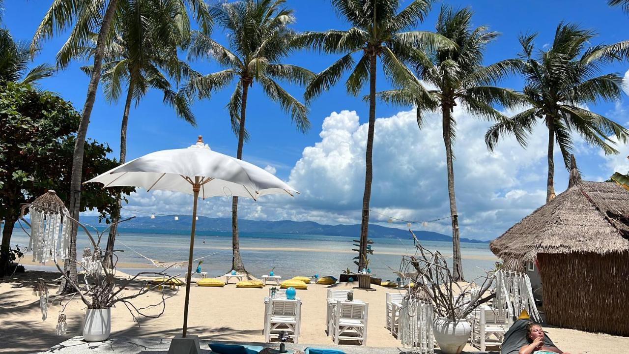 Sea Bar & Baan Tai