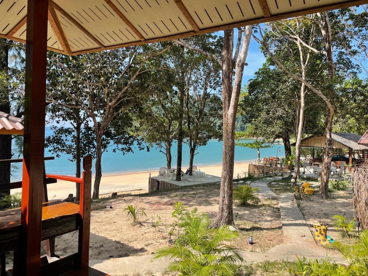 Resort Marina Ranong *