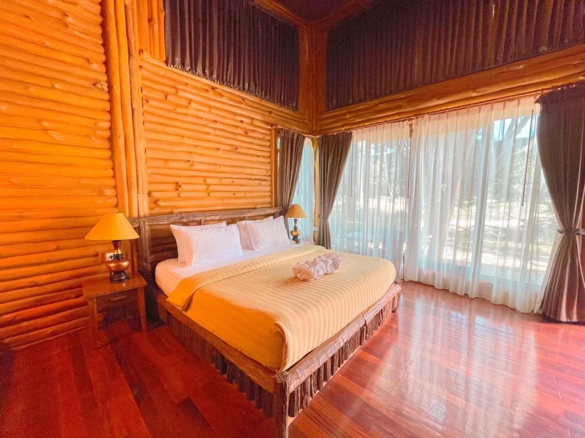 Resort Blues River Chao Lao Beach