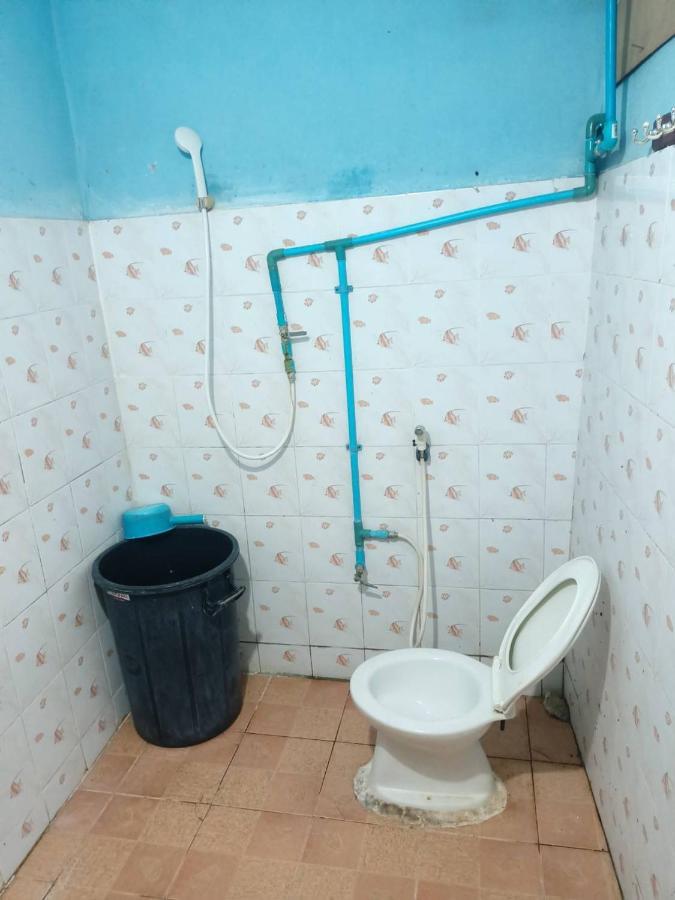 Hotel Kanjana 2*
