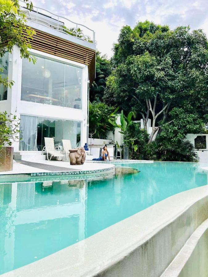 Sunshine Ocean Sea View Villa *