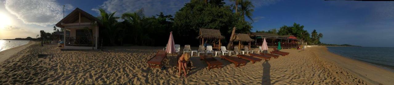 Moonhut Hotel Mae Nam