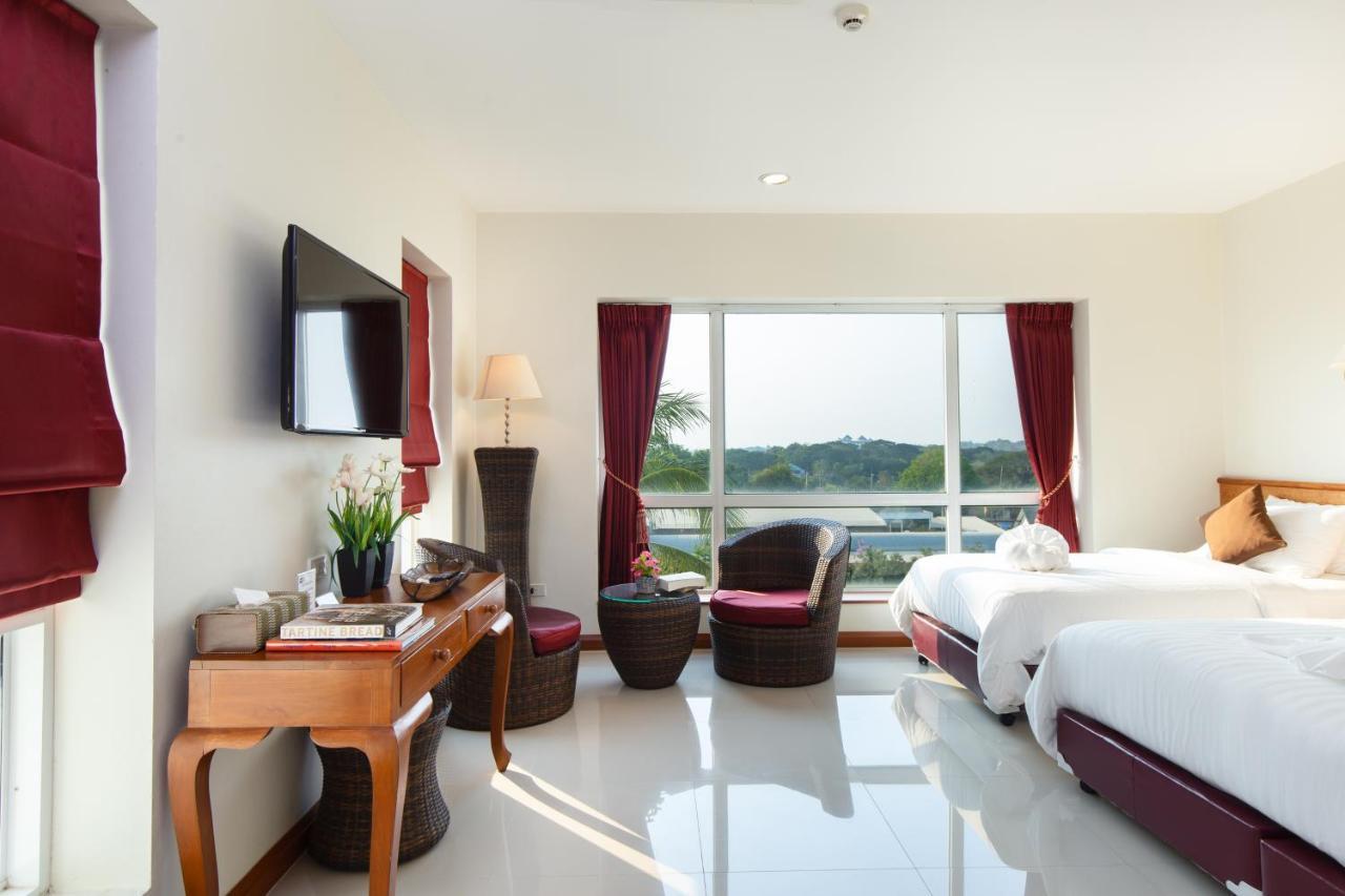 Kanchanaburi City Hotel 3*