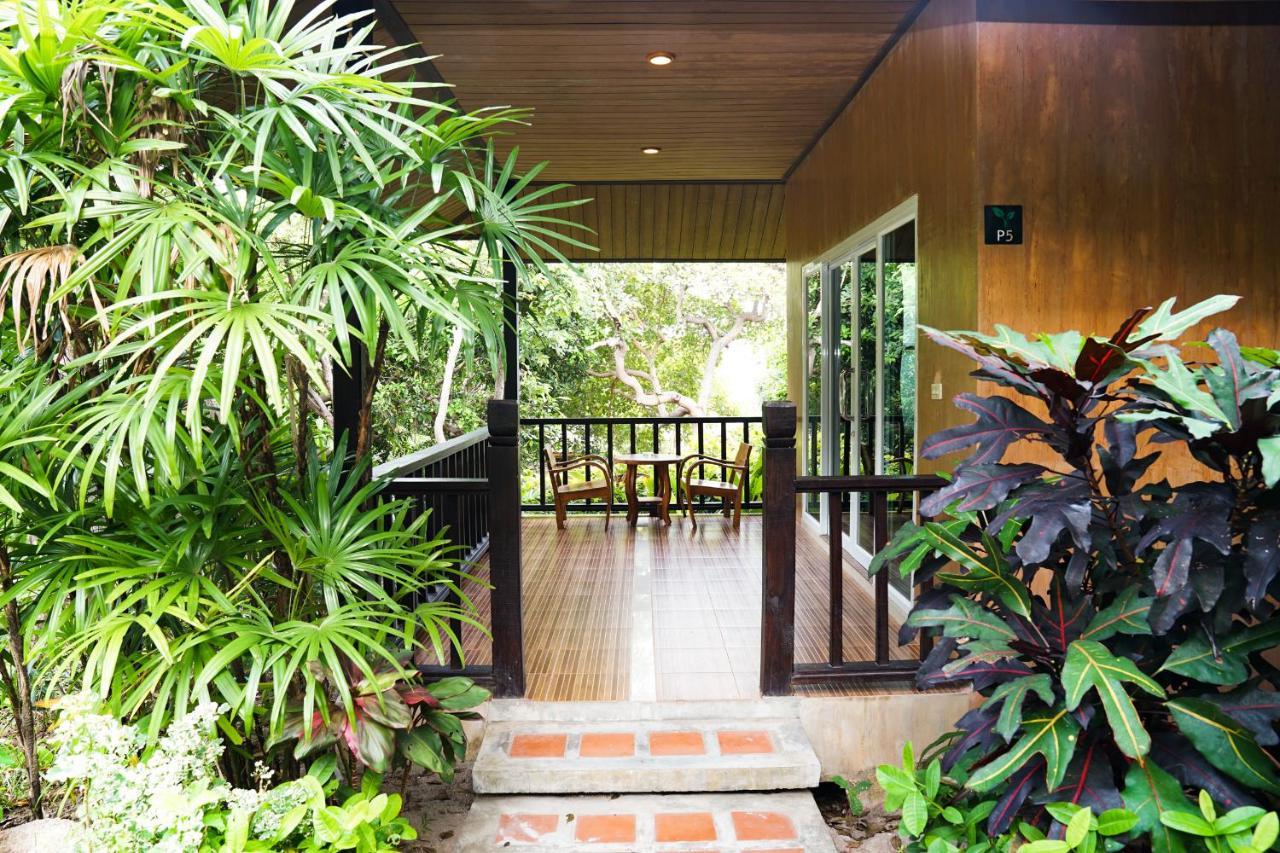 Tanote Sha Extra Resort Koh Tao