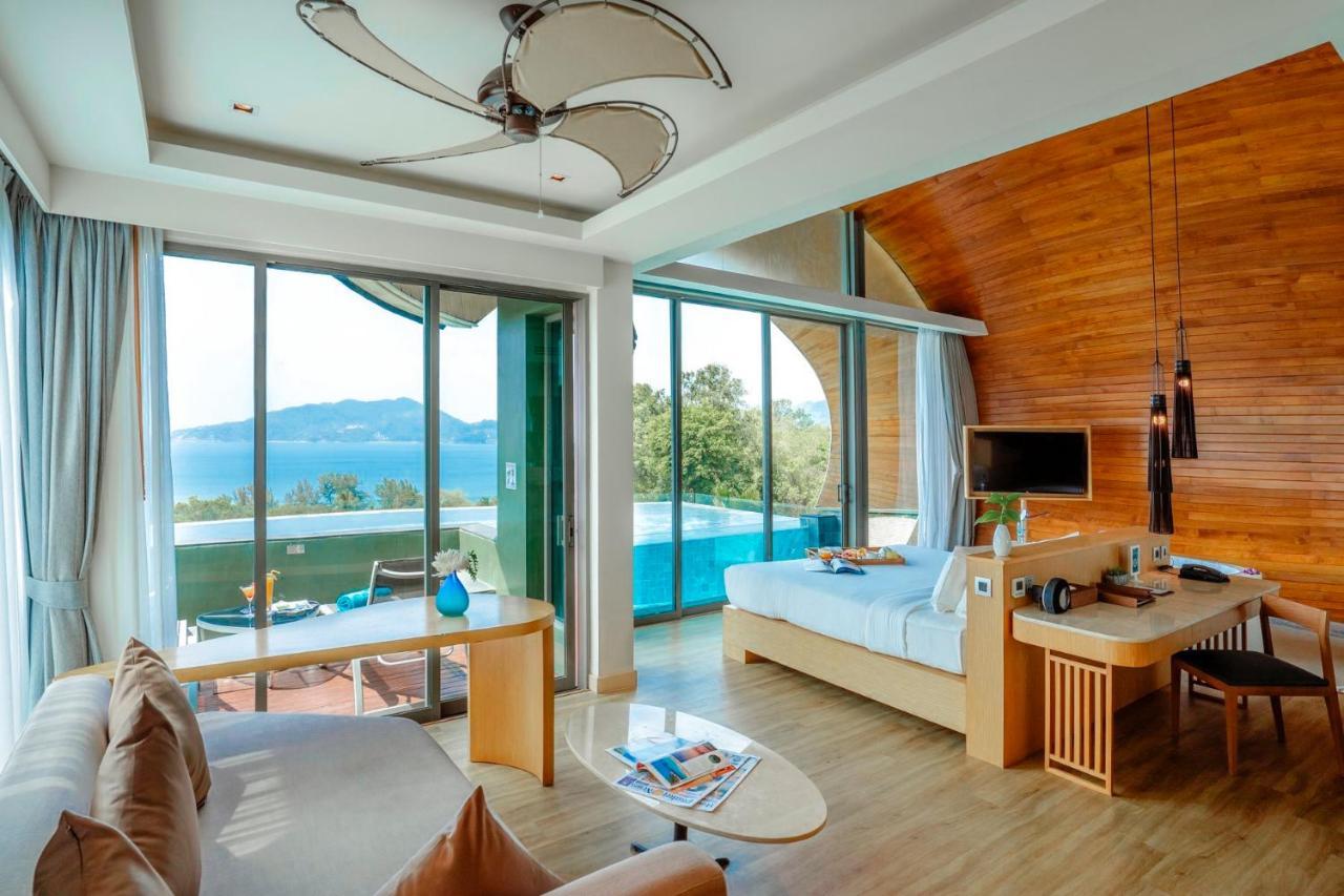 Crest & Pool - Sha Extra Resort 5*