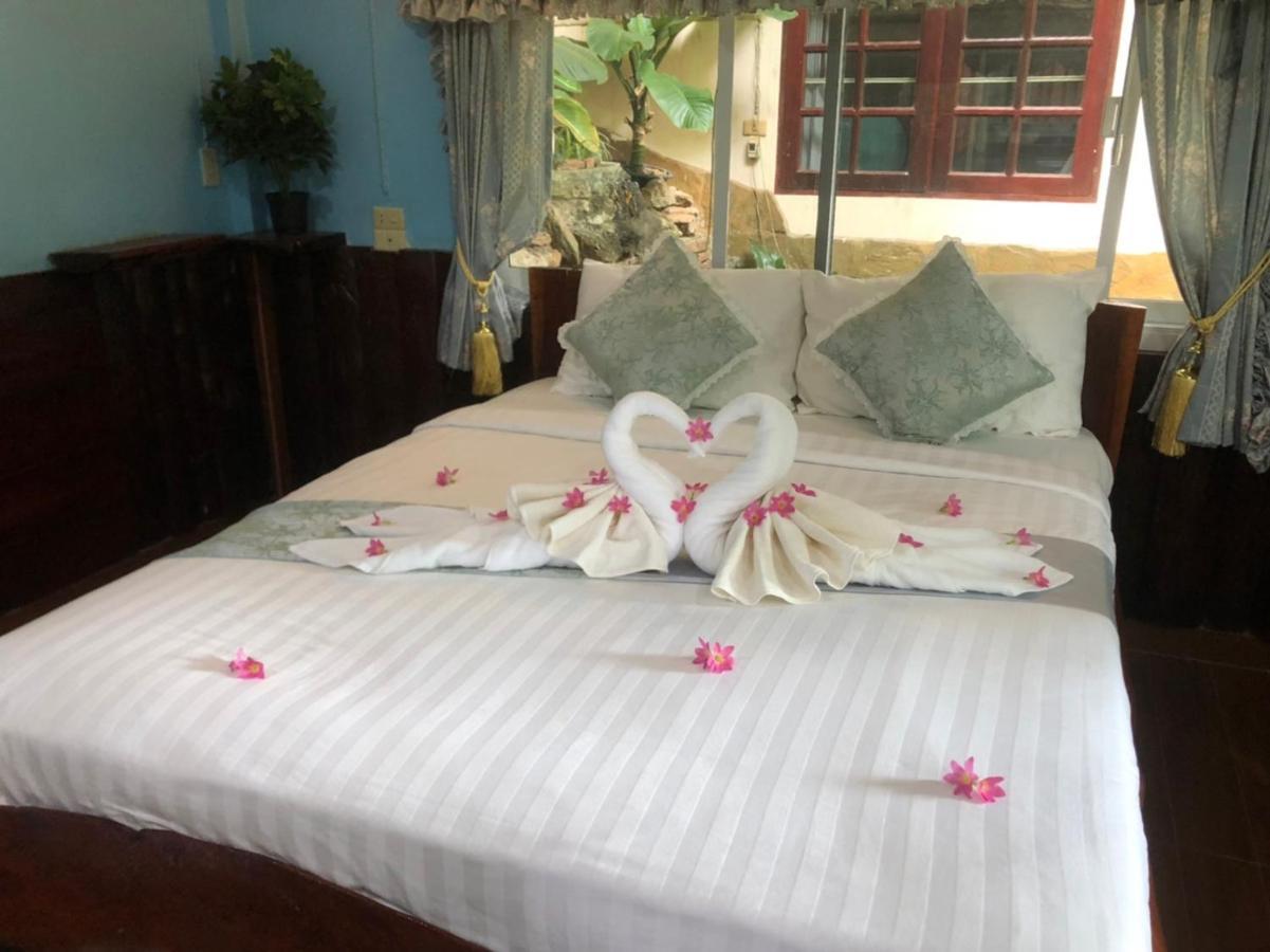 Saiyok River House Sai Yok