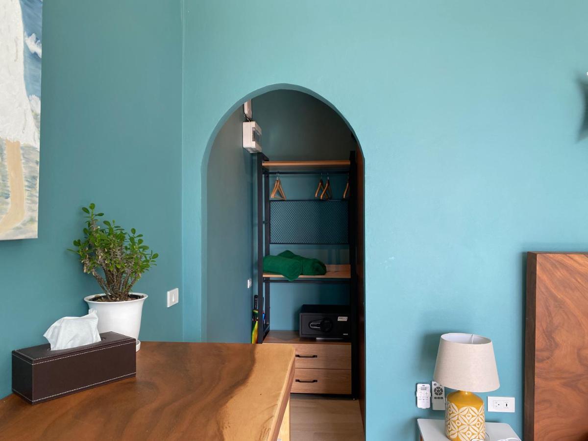 Le Petit Saint Tropez Resort