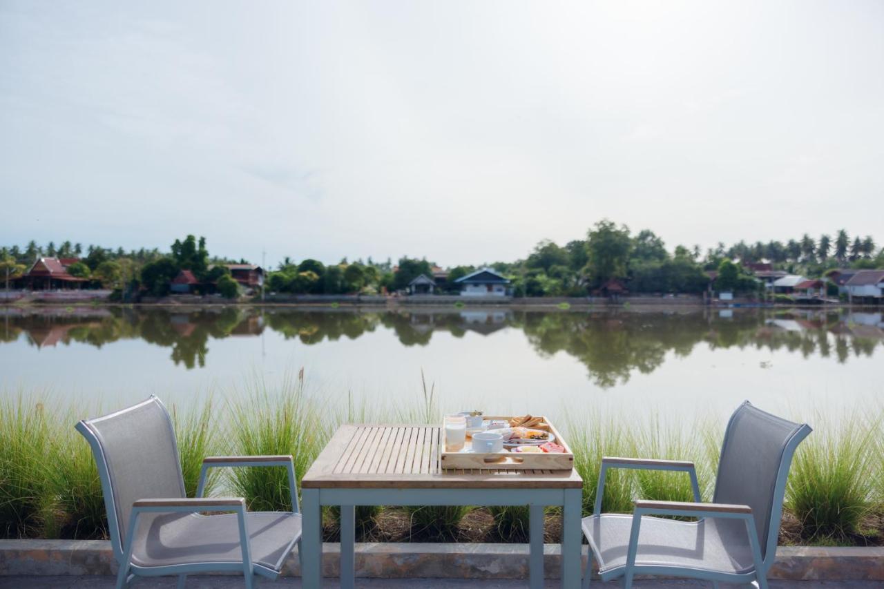 Na Tree Tara Riverside Damnoensaduak Hotel 4*