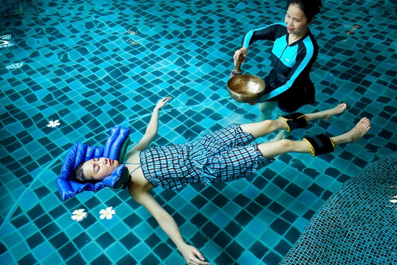 Na Tree Tara Riverside Damnoensaduak Hotel 4*