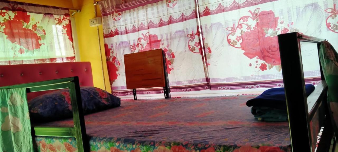 Ruengsrisiri Guest house *