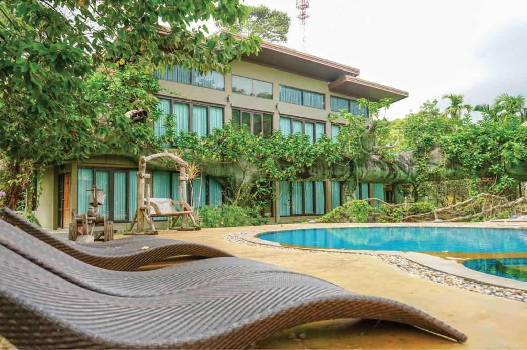 Blues River Resort 4*