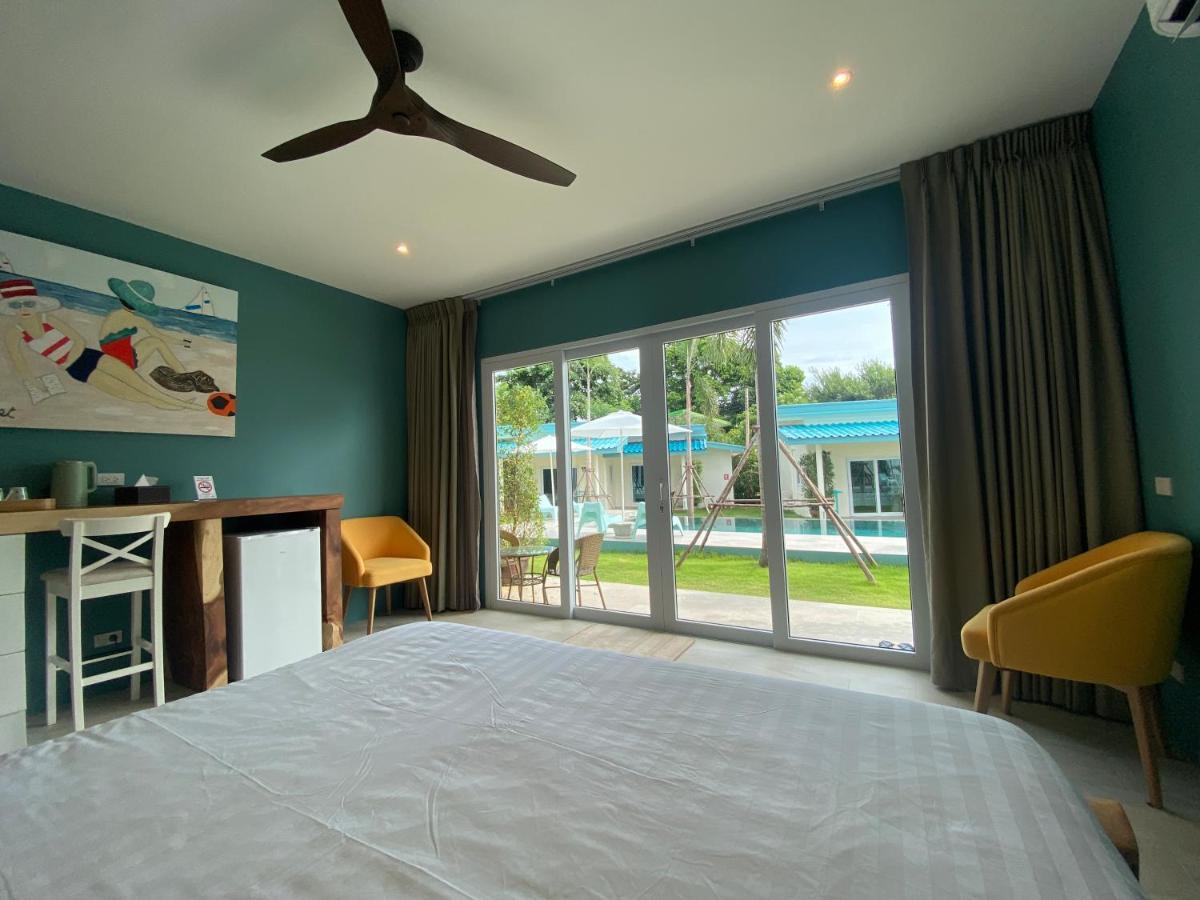 Resort Le Petit Saint Tropez Khanom